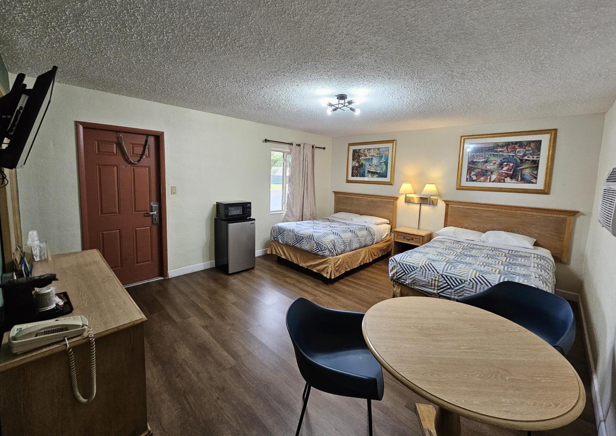 Rodeway Pierce Us Highway 1 Inn 2*